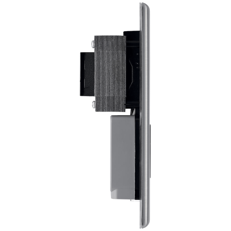 Shaver Socket, Dual Voltage c/w Black Surround - Image 3